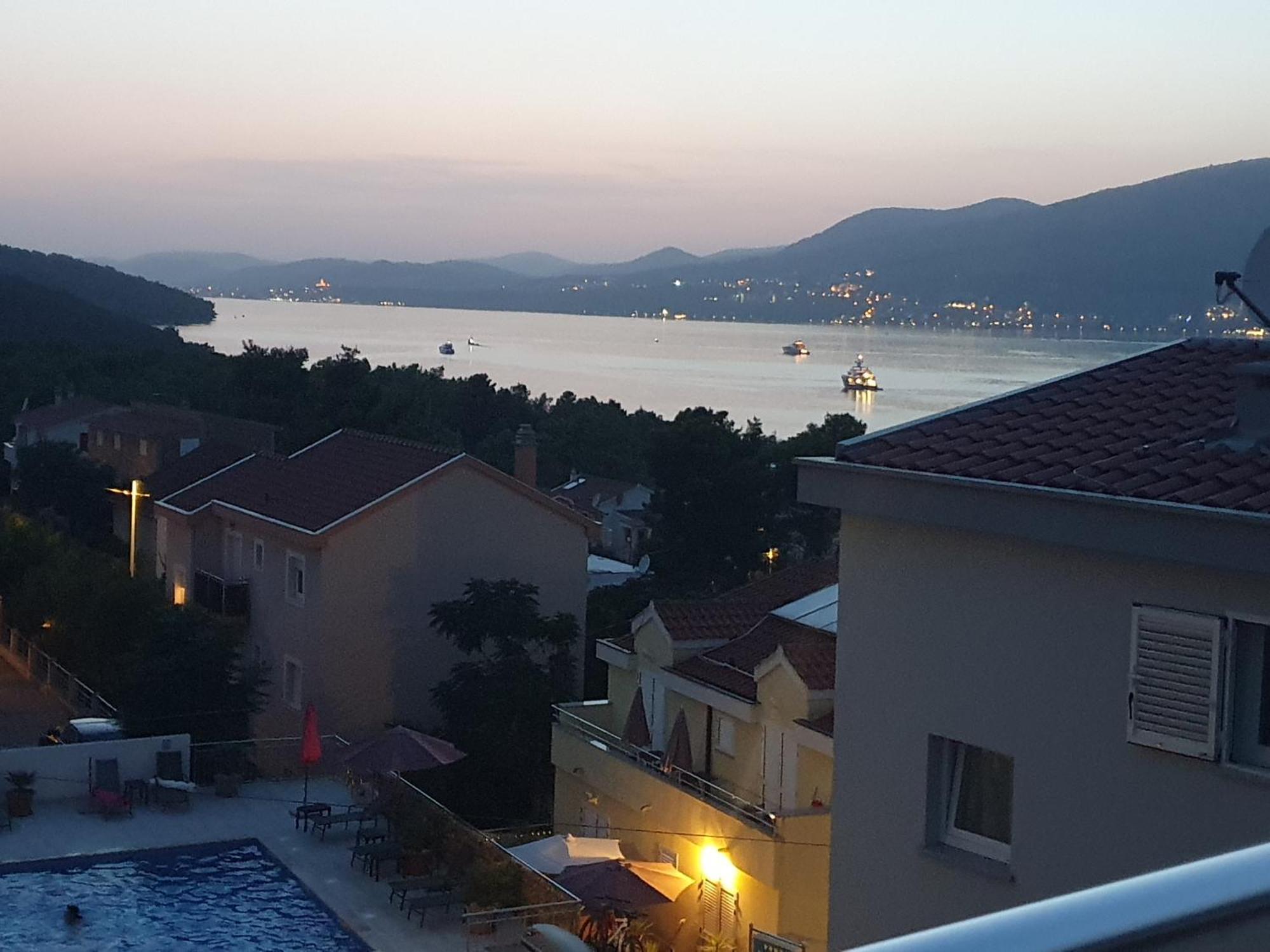 Apartman Tamara โตรกีร์ ห้อง รูปภาพ